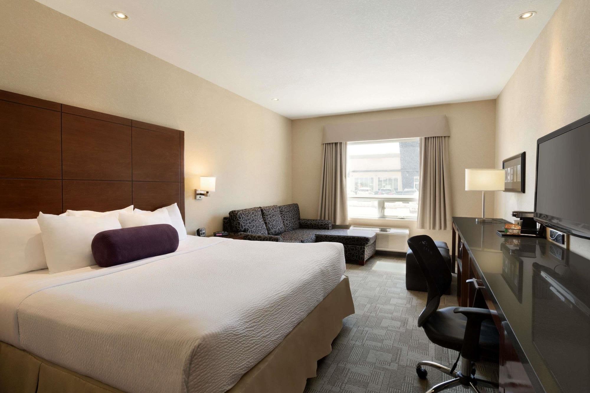 Days Inn By Wyndham Regina Airport West Zewnętrze zdjęcie