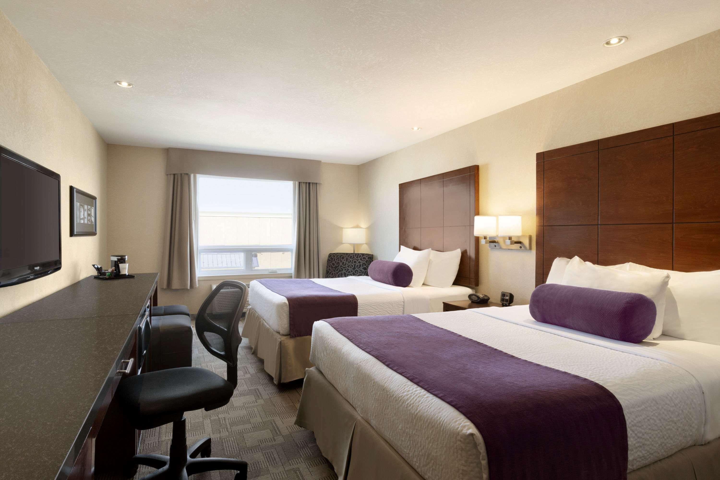 Days Inn By Wyndham Regina Airport West Zewnętrze zdjęcie