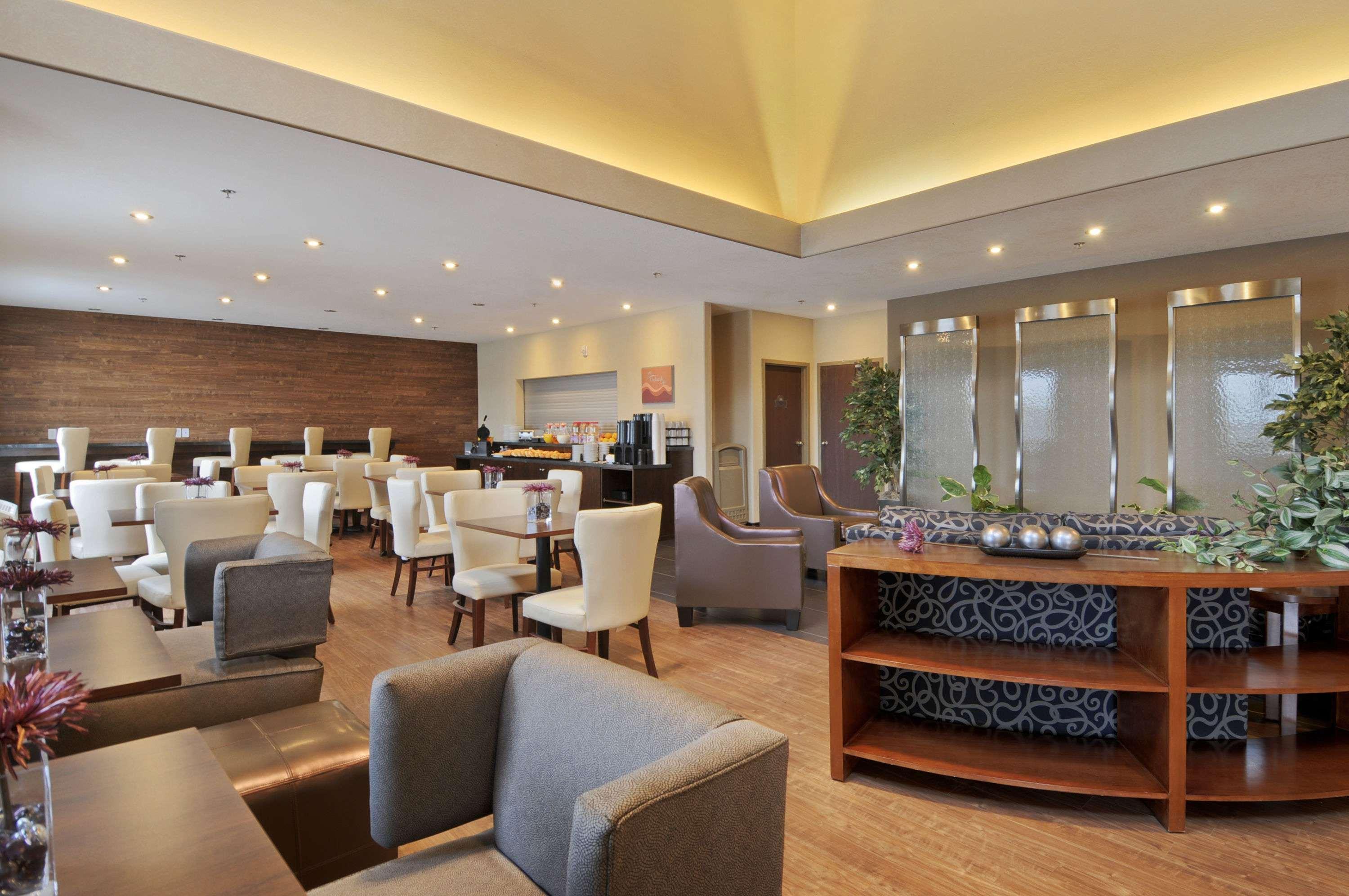 Days Inn By Wyndham Regina Airport West Restauracja zdjęcie