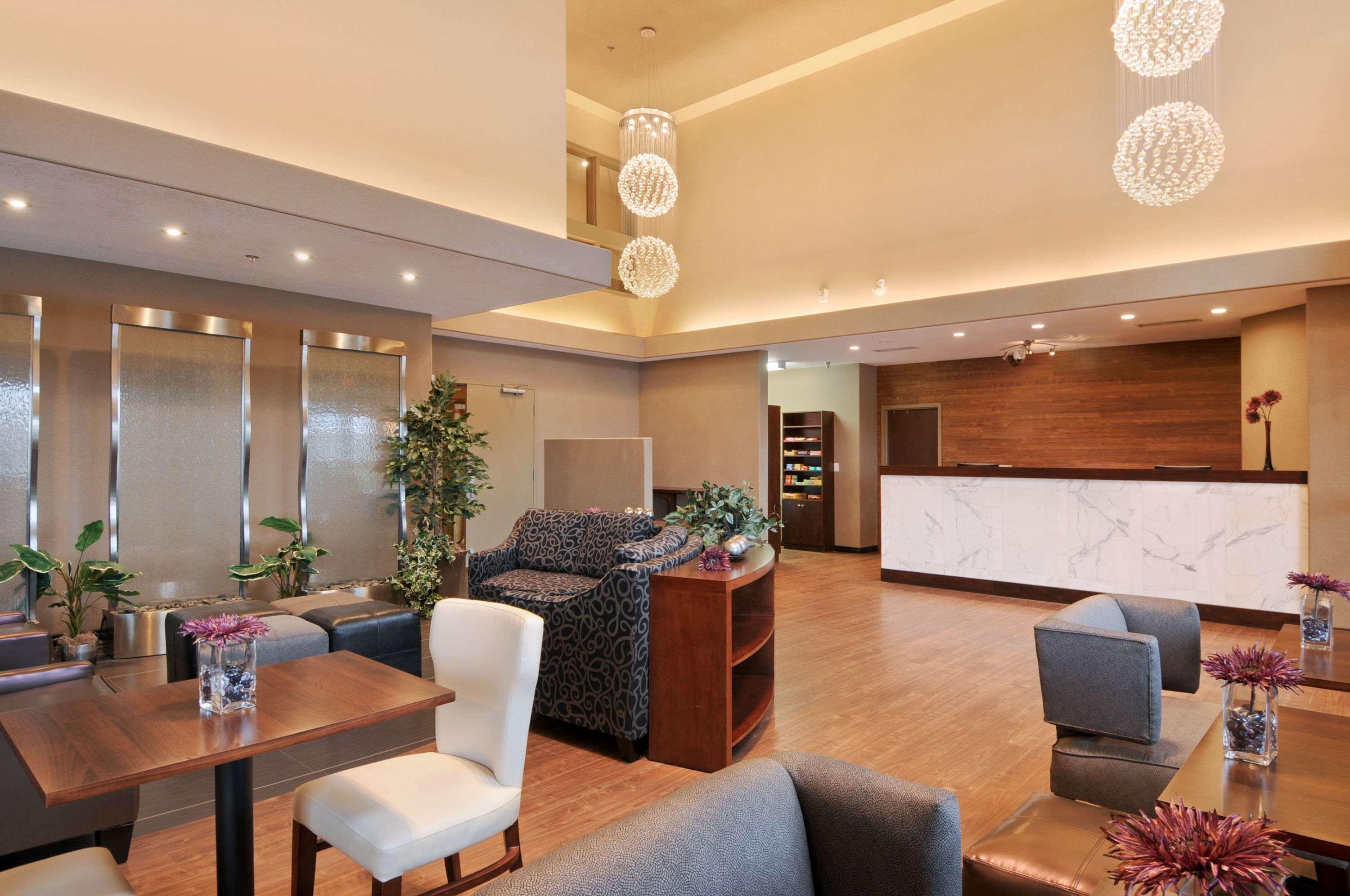Days Inn By Wyndham Regina Airport West Wnętrze zdjęcie
